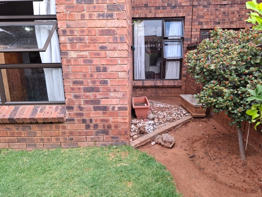 3 Bedroom Property for Sale in Langenhovenpark Free State